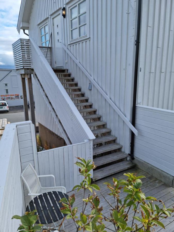 Koselig leilighet midt i sentrum Leilighet Skjervoy Eksteriør bilde